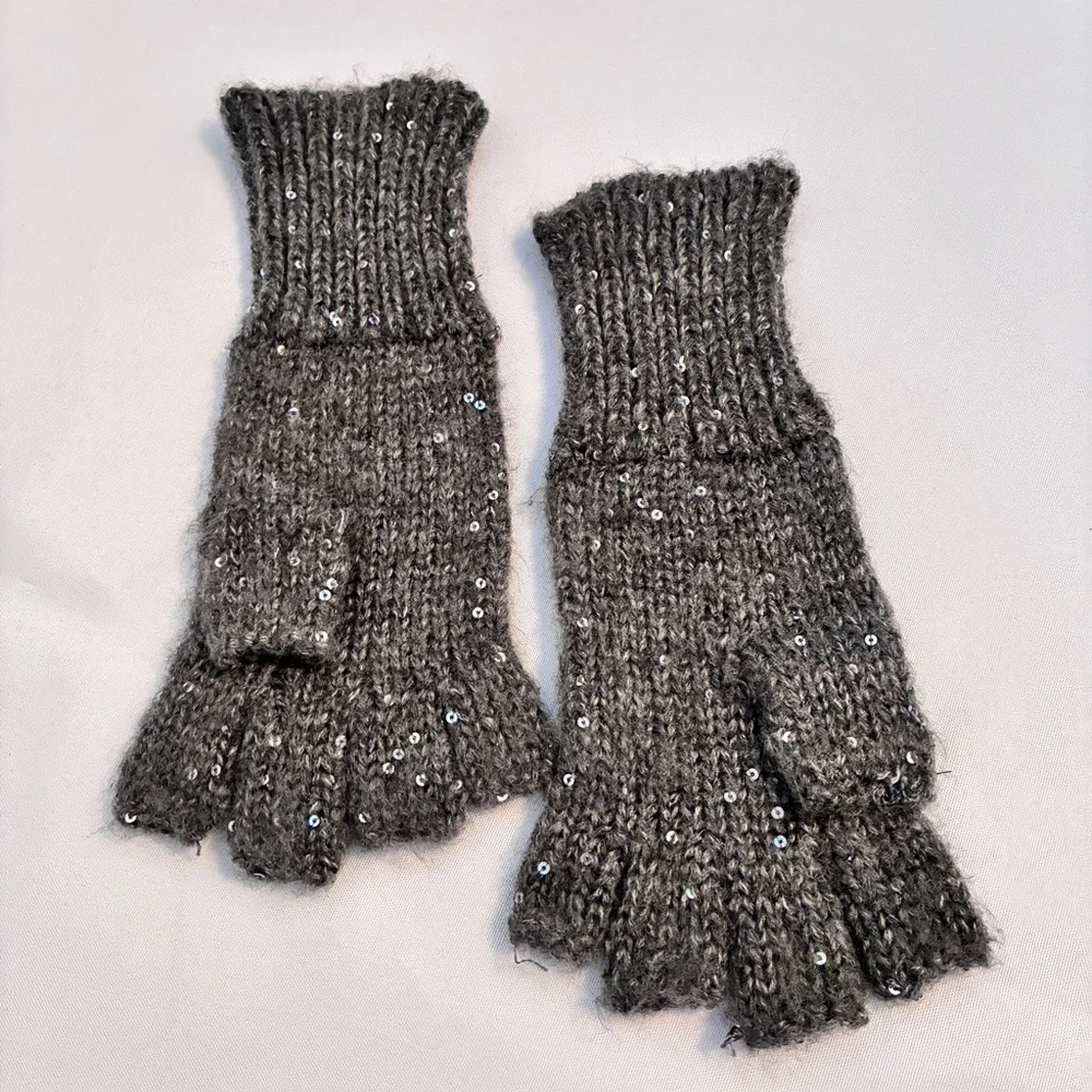 Mixit Women's Knit Gray/ Silver Sequins Fingerless Gloves One Size